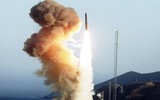 Đáp trả Triều Tiên, Mỹ vừa phóng tên lửa hạt nhân 'đường đến hỏa ngục' ảnh 2