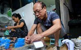 Người giữ nghề làm mặt nạ giấy bồi ở Hà Nội