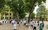 Thời tiết Hà Nội mát mẻ, gần 105.000 thí sinh thuận lợi làm thủ tục dự thi lớp 10