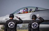 Đài Loan phô diễn tiêm kích tối tân F-16V mua từ Mỹ ảnh 18