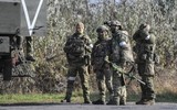 NATO cảnh báo không coi thường sức mạnh quân sự Nga sau khi họ rút khỏi Kherson ảnh 25