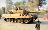 Sức mạnh đáng gờm của xe tăng Leopard 2A4 của Đức ảnh 3