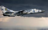 'Kiếm sĩ' Su-24 thời Liên Xô tăng uy lực khi được trang bị tên lửa hành trình phương Tây