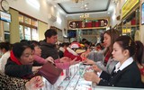 Nghệ An: Người dân đổ xô mua vàng cầu may ngày vía thần Tài ảnh 6