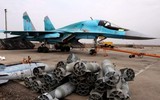 Hàng chục oanh tạc cơ Su-34 Nga xuất hiện tại sân bay vùng Voronezh ảnh 4