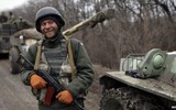 Quân đội Ukraine tấn công Dokuchaevsk dữ dội khiến ly khai đối diện nguy cơ sụp đổ ảnh 14