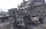 Thiết giáp kháng mìn MaxxPro Mỹ viện trợ Ukraine hỏng nặng sau khi... trúng mìn của Nga ảnh 3