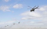 Trực thăng tấn công Mi-35 thể hiện sức mạnh đáng nể trên chiến trường Ukraine ảnh 10