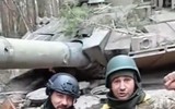 Ukraine lại thu giữ xe tăng T-90M Proryv tối tân của Nga? ảnh 1