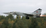 Tiêm kích MiG-25 đình đám và những cuộc thực chiến ảnh 17