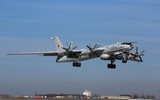 Máy bay ném bom Tu-95 Nga càng cao tuổi... càng đáng sợ ảnh 13