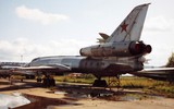 Bất ngờ những máy bay ném bom siêu âm Tu-22 Liên Xô bí mật cung cấp cho đồng minh ảnh 14