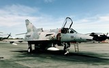 Giá rẻ, tính năng cao nhưng vì sao tiêm kích Kfir nâng cấp không thể cạnh tranh với F-16? ảnh 2
