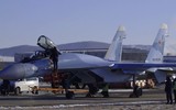 Phi công hàng đầu của Mỹ tuyên bố tiêm kích Su-35 'chỉ đẹp khi triển lãm' ảnh 3