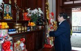 Hình ảnh Tổng Bí thư Nguyễn Phú Trọng dâng hương tưởng niệm Chủ tịch Hồ Chí Minh ảnh 17