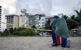 [Ảnh] Nguyên nhân bí ẩn khiến toà chung cư ở Miami sập kiểu ‘bánh kếp’ ảnh 11