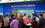 Quán cơm 2.000 đồng ở Hà Nội và nụ cười của những bệnh nhân ung thư ảnh 1
