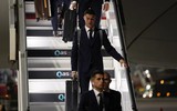 Ronaldo bảnh bao đặt chân đến Qatar dự World Cup 2022 ảnh 3