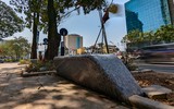 Ngắm hàng ghế đá tối giản tuyệt đẹp trong nắng xuân trên phố Nguyễn Chí Thanh ảnh 12
