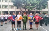 Chiến sỹ Cảnh sát cơ động Thủ đô tranh tài đấu bóng chuyền đầu Xuân Quý Mão ảnh 3