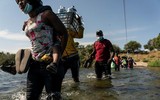 [ẢNH] Hàng nghìn người di cư tập trung ở biên giới Mỹ, thách thức không nhỏ với ông Biden