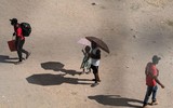 [ẢNH] Hàng nghìn người di cư tập trung ở biên giới Mỹ, thách thức không nhỏ với ông Biden