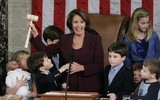 Những dấu mốc đáng nhớ trong sự nghiệp của Chủ tịch Hạ viện Mỹ Nancy Pelosi ảnh 3