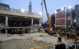 Diễn biến mới nhất vụ đánh bom đền thờ Hồi giáo ở Pakistan khiến 83 người thiệt mạng ảnh 10