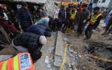 Diễn biến mới nhất vụ đánh bom đền thờ Hồi giáo ở Pakistan khiến 83 người thiệt mạng ảnh 6