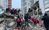 Hiện trường trận động đất kinh hoàng khiến gần 200 người thiệt mạng ở Thổ Nhĩ Kỳ và Syria ảnh 3
