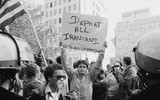 [Ảnh] Nhìn lại vụ sinh viên Iran chiếm Đại sứ quán Mỹ ở Tehran năm 1979