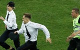 [ẢNH] Nga giam giữ nhóm nhạc phá đám trận chung kết World Cup 2018