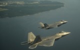 [ẢNH] Tiêm kích F-35 tập cận chiến với 