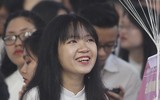 [ẢNH] Nụ cười trong trẻo của nữ sinh Hà Nội ngày khai giảng năm học mới