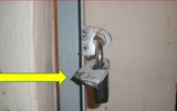 Cửa khóa, vẫn bị trộm đột nhập dễ dàng: Xem những lỗ hổng 