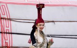 Hoa hậu Ngọc Diễm quyến rũ với trang phục truyền thống Mông Cổ