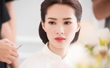 Hoa hậu Đặng Thu Thảo e ấp trong lễ đính hôn