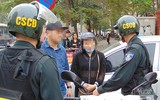 [ẢNH] Sát cánh cùng Cảnh sát Cơ động trong buổi tuần tra xử lý vi phạm về mũ bảo hiểm
