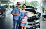 Ngắm xe đẹp của vợ chồng Tiến Luật – Thu Trang