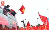 Biển người chào đón những người hùng U23 Việt Nam ở Hà Nội