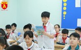 Học sinh Hà Nội háo hức đi học sau những ngày nghỉ dài
