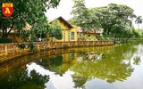 Thăm khu di tích nhà sàn Bác Hồ ở Hà Nội