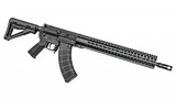 Siêu súng kết hợp giữa hai khẩu súng trường nổi tiếng nhất thế giói AK-47 của Nga và M-16 của Mỹ