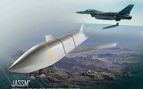 [ẢNH] Mỹ đem pháo đài bay B-1B và siêu tên lửa hành trình tới sát Syria, tình huống cực nguy cấp?
