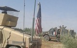 [ẢNH] Xe bọc thép cực hiện đại phương Tây bất ngờ xuất hiện tại Syria, chiến sự sẽ leo thang?