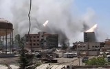 [ẢNH] Liên tục sử dụng vũ khí hóa học bị cấm, Mỹ đang rơi vào thế bí tại Syria