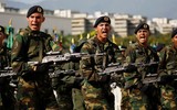 [ẢNH] Đại tá quân đội Venezuela quay sang ủng hộ phe đối lập