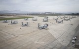 [ẢNH] Phi đoàn máy bay siêu dị của Mỹ vừa hạ cánh xuống Đà Nẵng