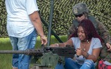 [ẢNH] Quân đội Mỹ sẽ cấm sử dụng súng máy 12,7 ly bắn vào người?