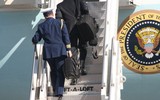 [ẢNH] Bí ẩn chiếc vali hạt nhân luôn theo sát Tổng thống Mỹ